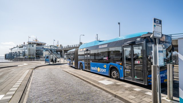 Bus op tussenboot