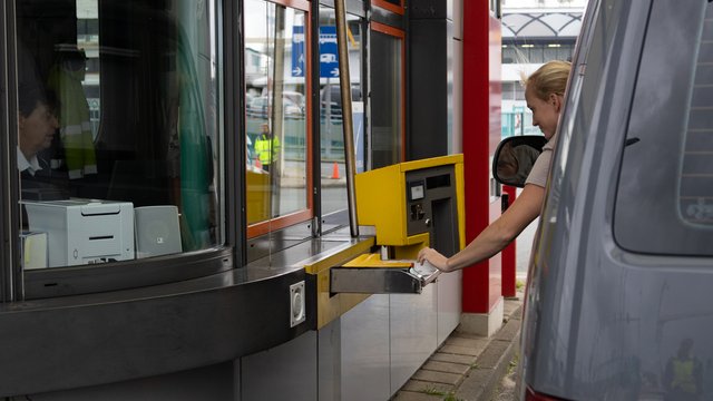 auto bij het loket